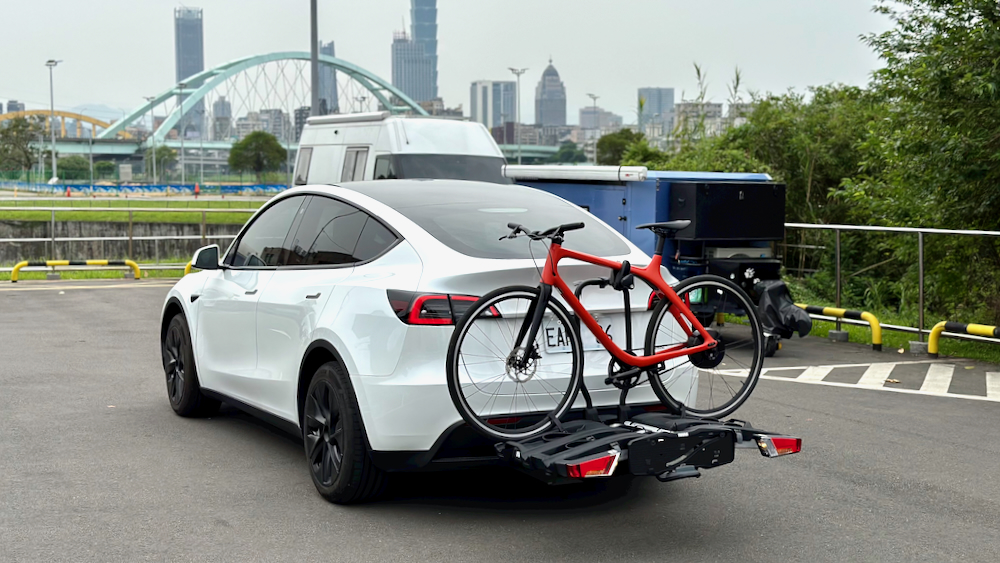 特斯拉 Tesla Model Y 拖車勾 申請安裝 完整教學 心得分享 - C Jay Tech