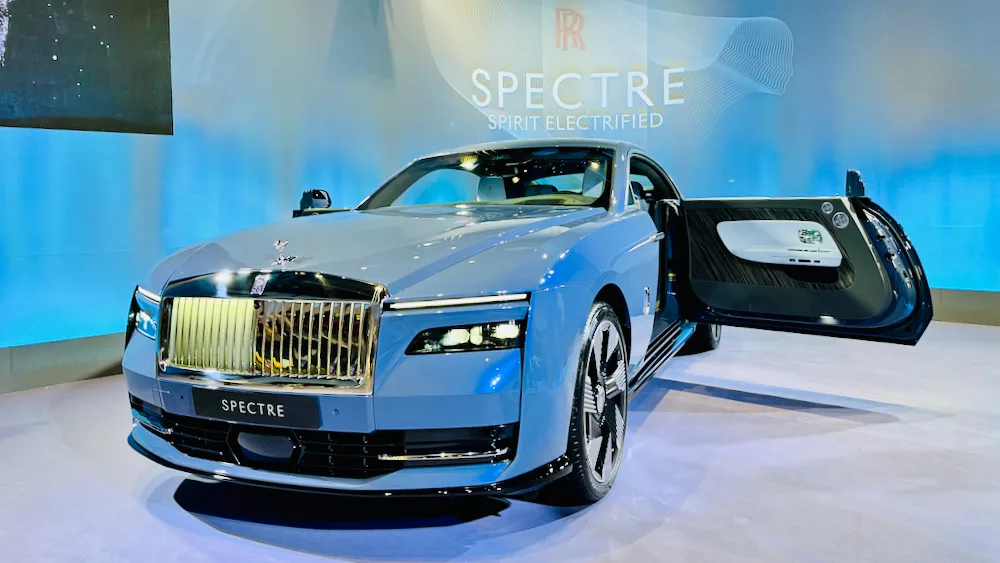 勞斯萊斯 Rolls-Royce Spectre 電動車登台！售價 2,492 萬元起 - C Jay Tech