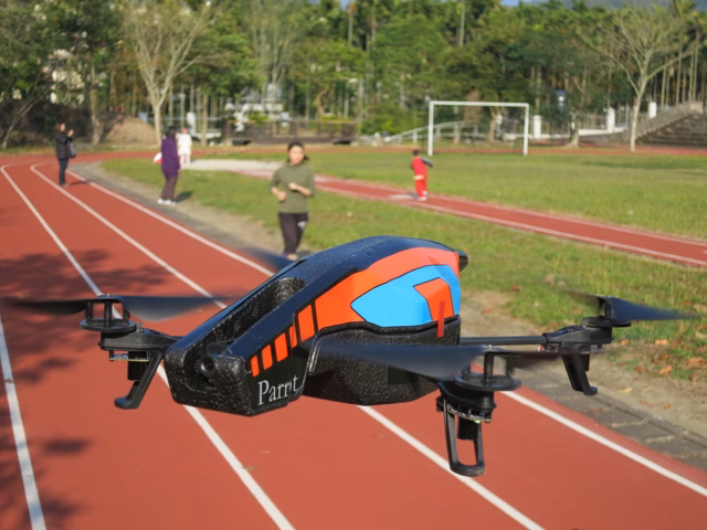 AR.Drone-028