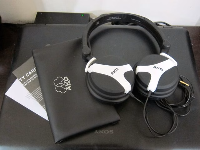 AKG-004