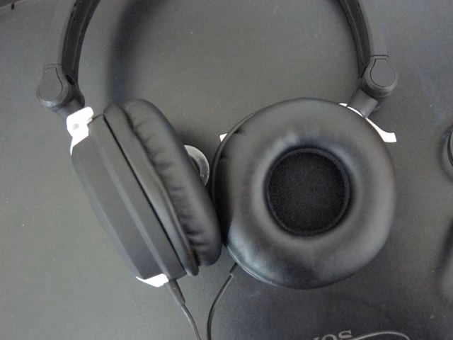 AKG-006