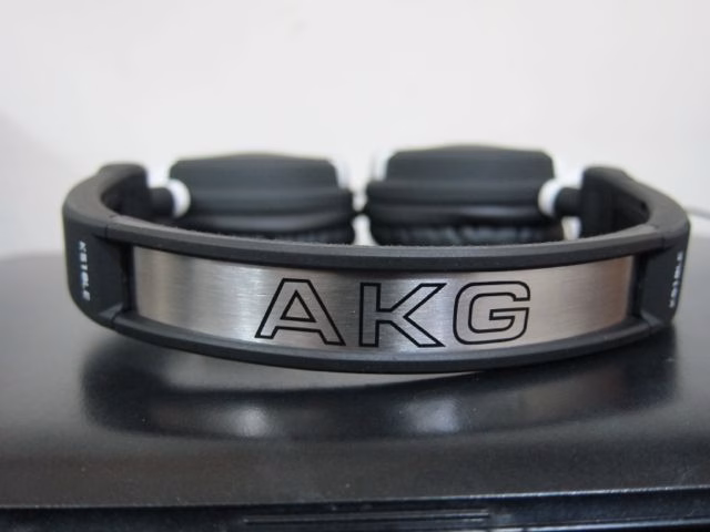 AKG-008