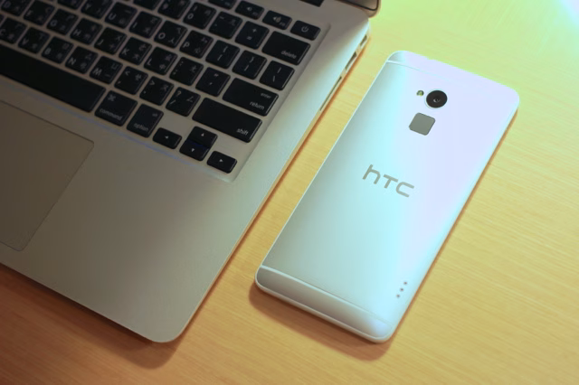 HTC_ONE_MAX-000.jpg